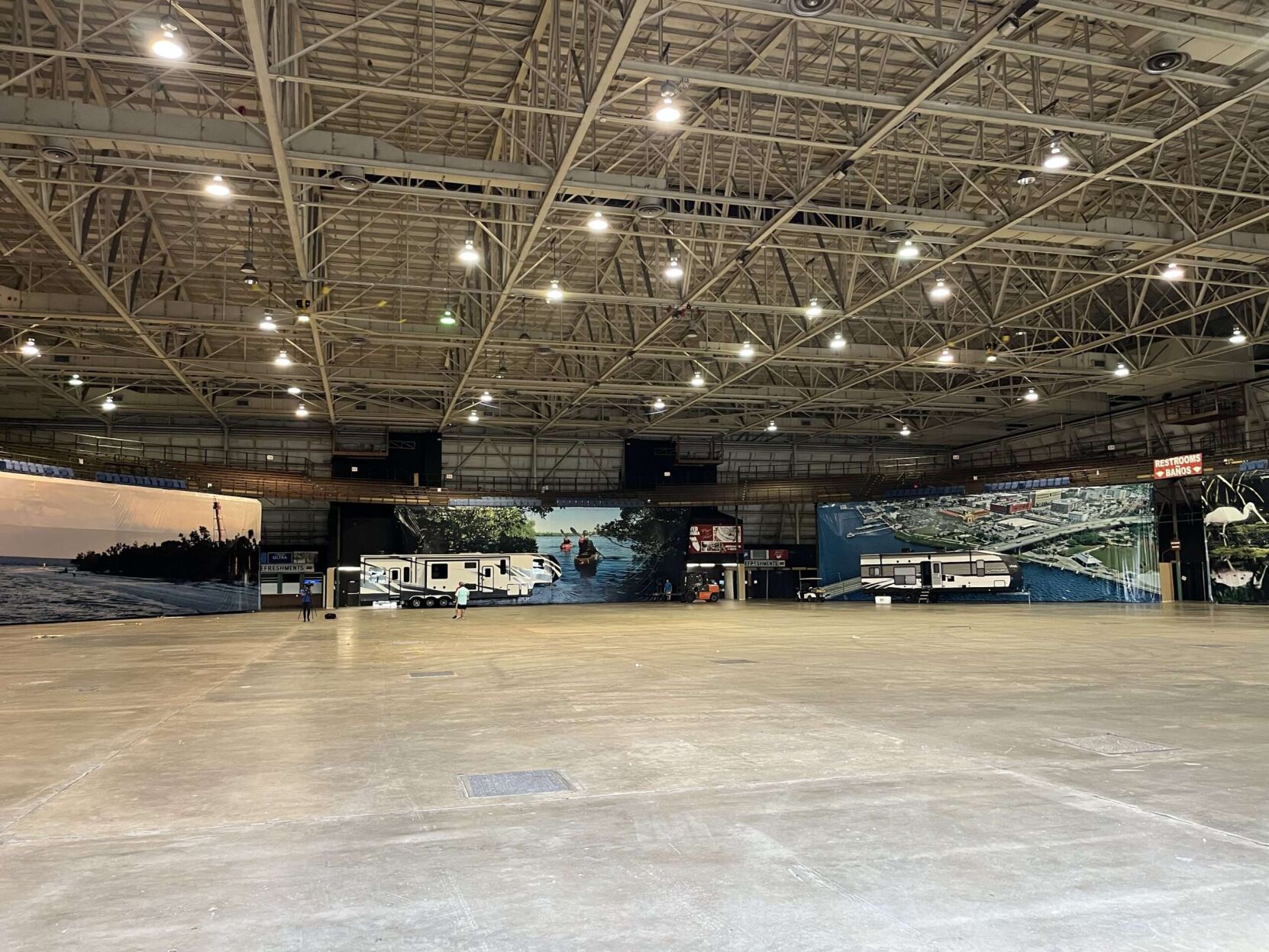 Lee Civic Center9462